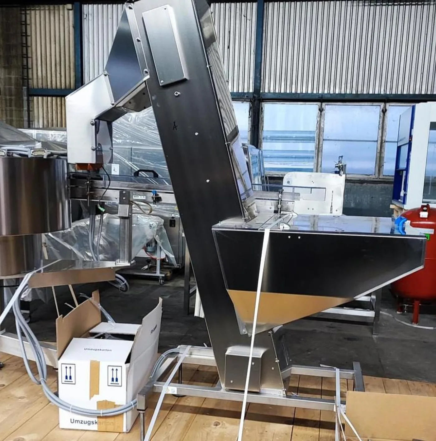 Ozaf E-15 AG Automatischer Zuführelevator mit Ozaf Automatischer Auflockerungsvorrichtung - 1