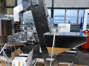 Ozaf E-15 AG Automatischer Zuführelevator mit Ozaf Automatischer Auflockerungsvorrichtung