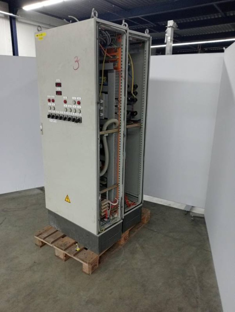 Switch box cooling