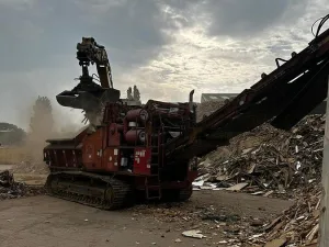 2006 Bandit Beast 3680 Tracked Horizontal Grinder High-speed Shredder