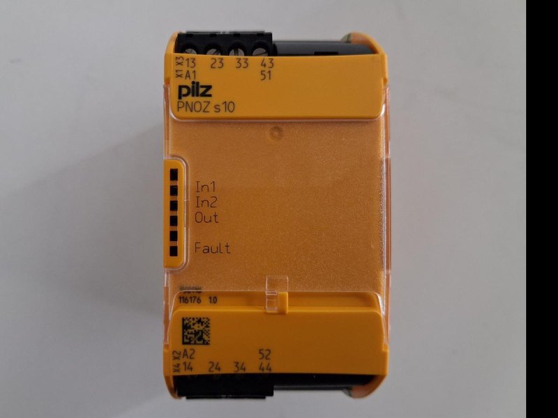 Pilz PNOZ s10 Safety Relay 24 V DC