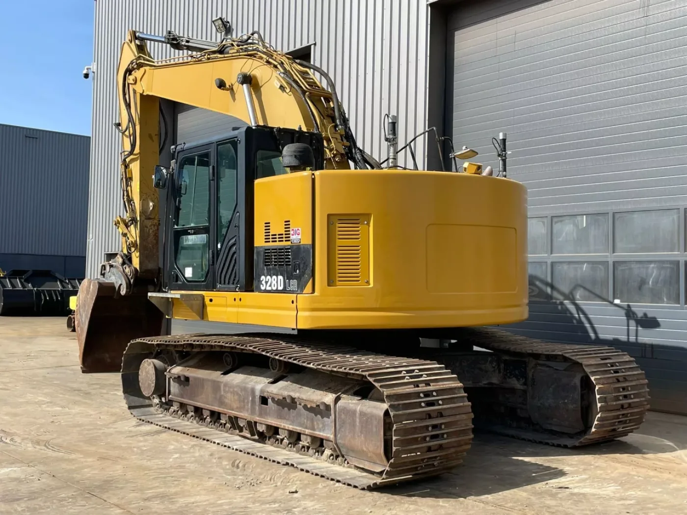 Caterpillar 328D - 3