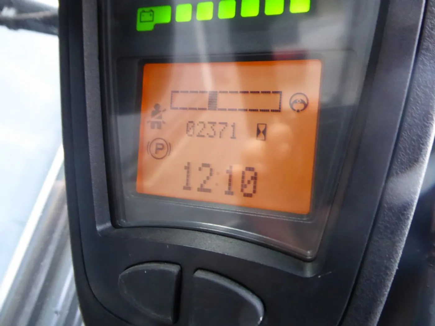 Linde E15-02 - 8