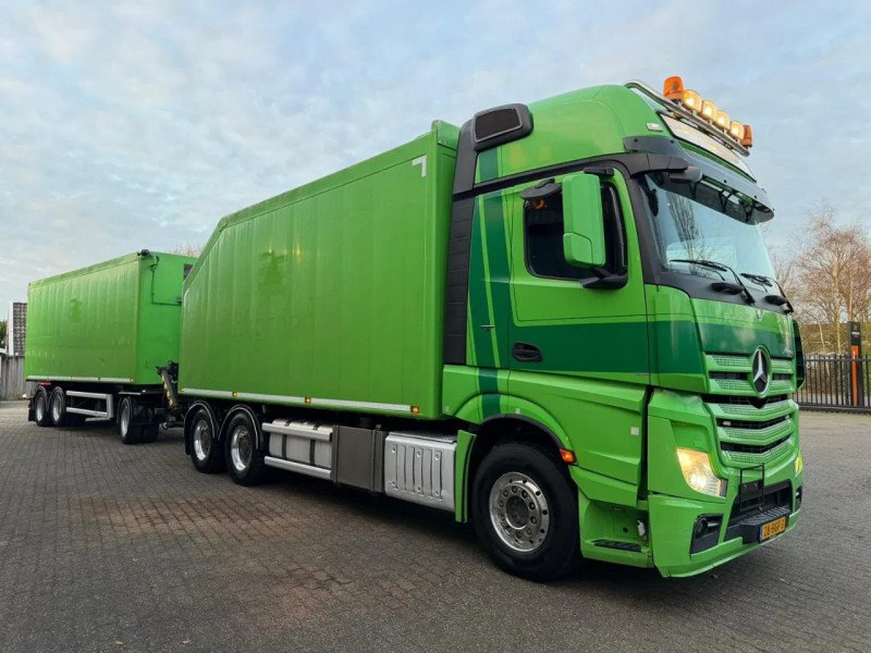 Mercedes-Benz Actros 2948 6X4 Squeeze combination Palfinger Epsilon