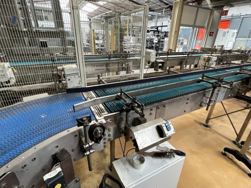 2015 Krones Krones 420mm Convoyeur Belt from Case Packer to Palletiser - Line 5