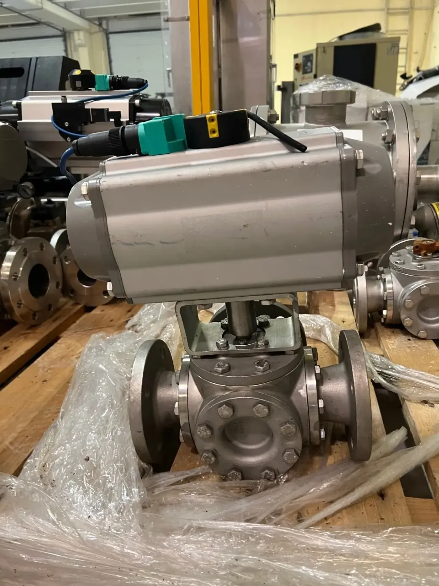 USED ATEX SOLENOID VALVE STAINLESS STEEL 316 4 WAY DN50 - 5