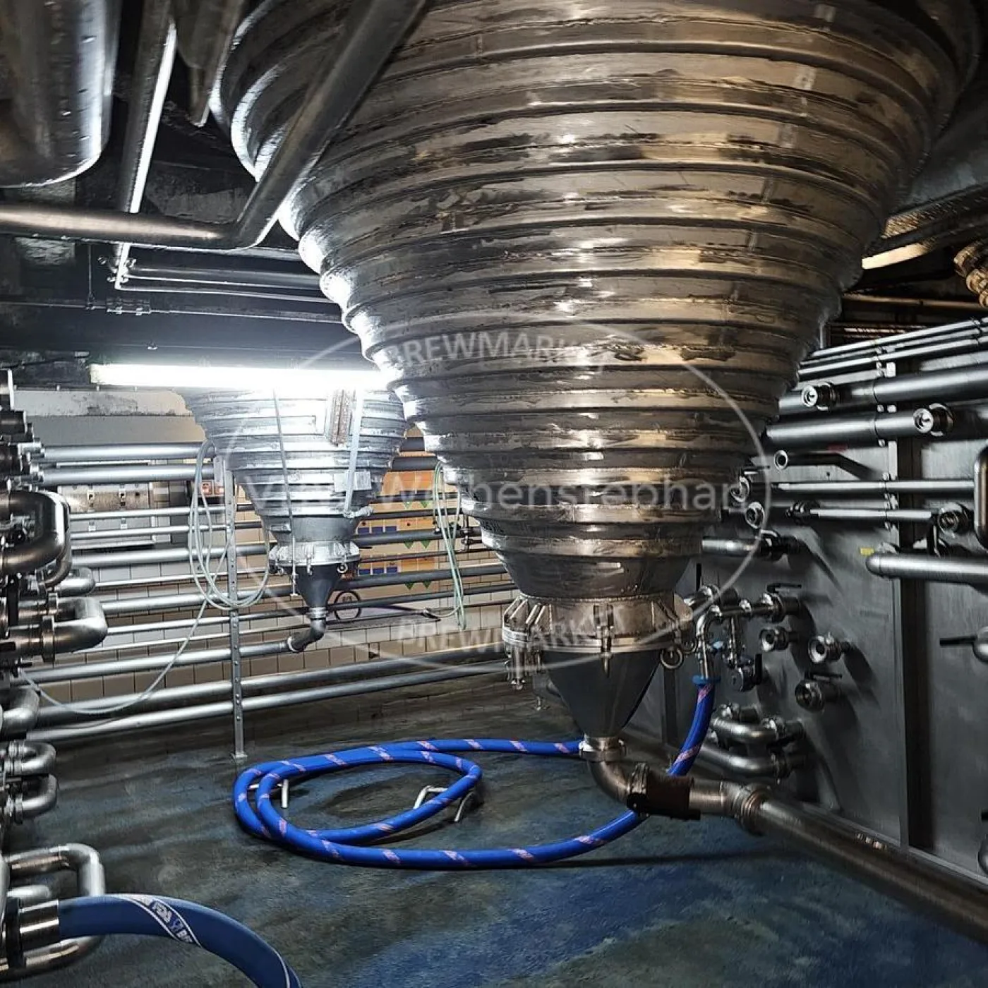 Cylindroconical fermentation and storage tanks (15 units) - 3