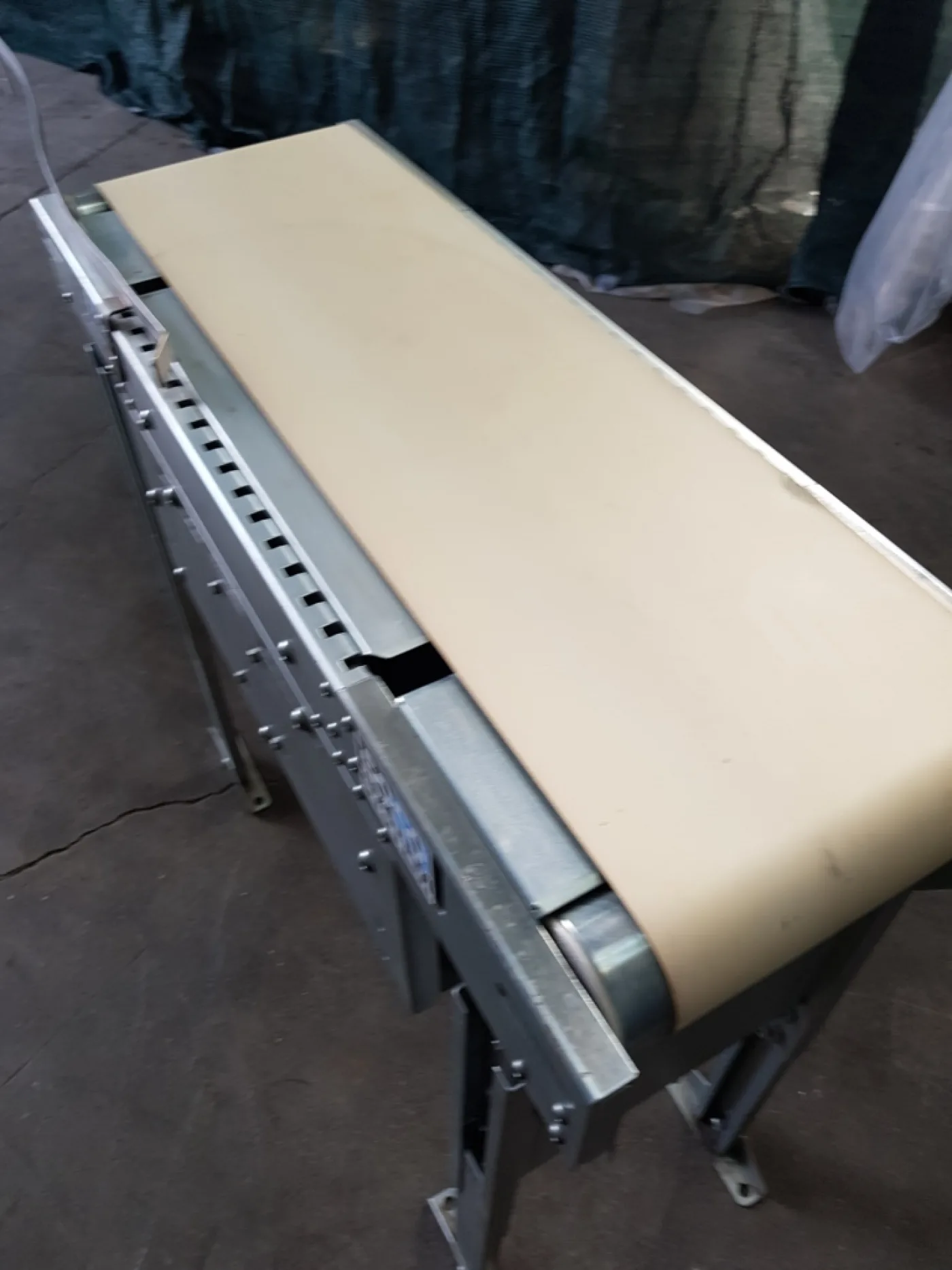 NASTRO TRASPORTATORE LINEARE MOTORIZZATO – SOCO SYSTEM - 3