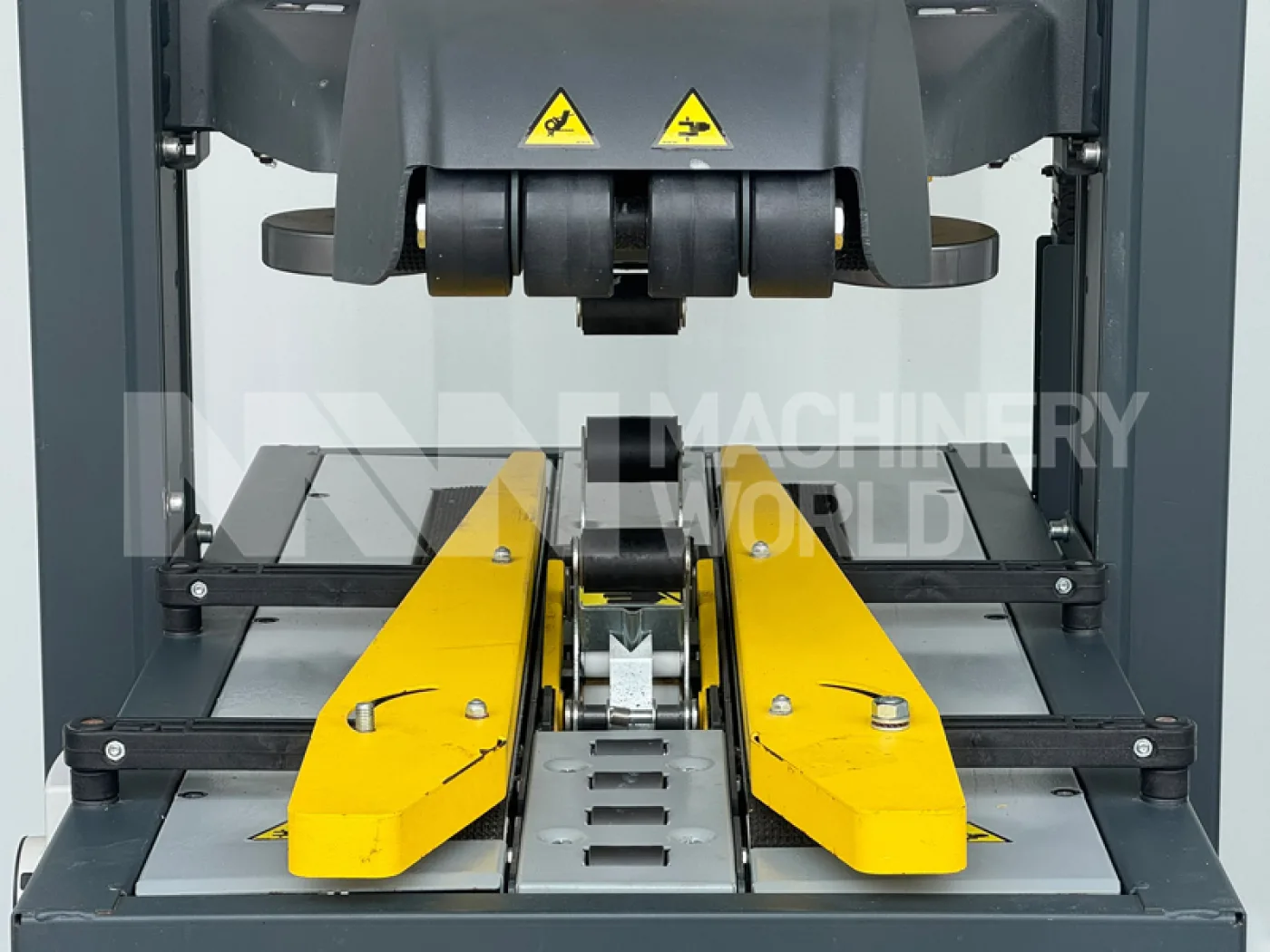 SIAT SK20 Semi-Automatic Case Sealer Carton Box Taping Machine (Year 2018) - 4