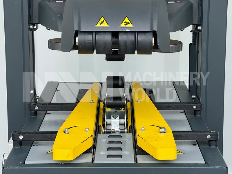 SIAT SK20 Semi-Automatic Case Sealer Carton Box Taping Machine (Year 2018)