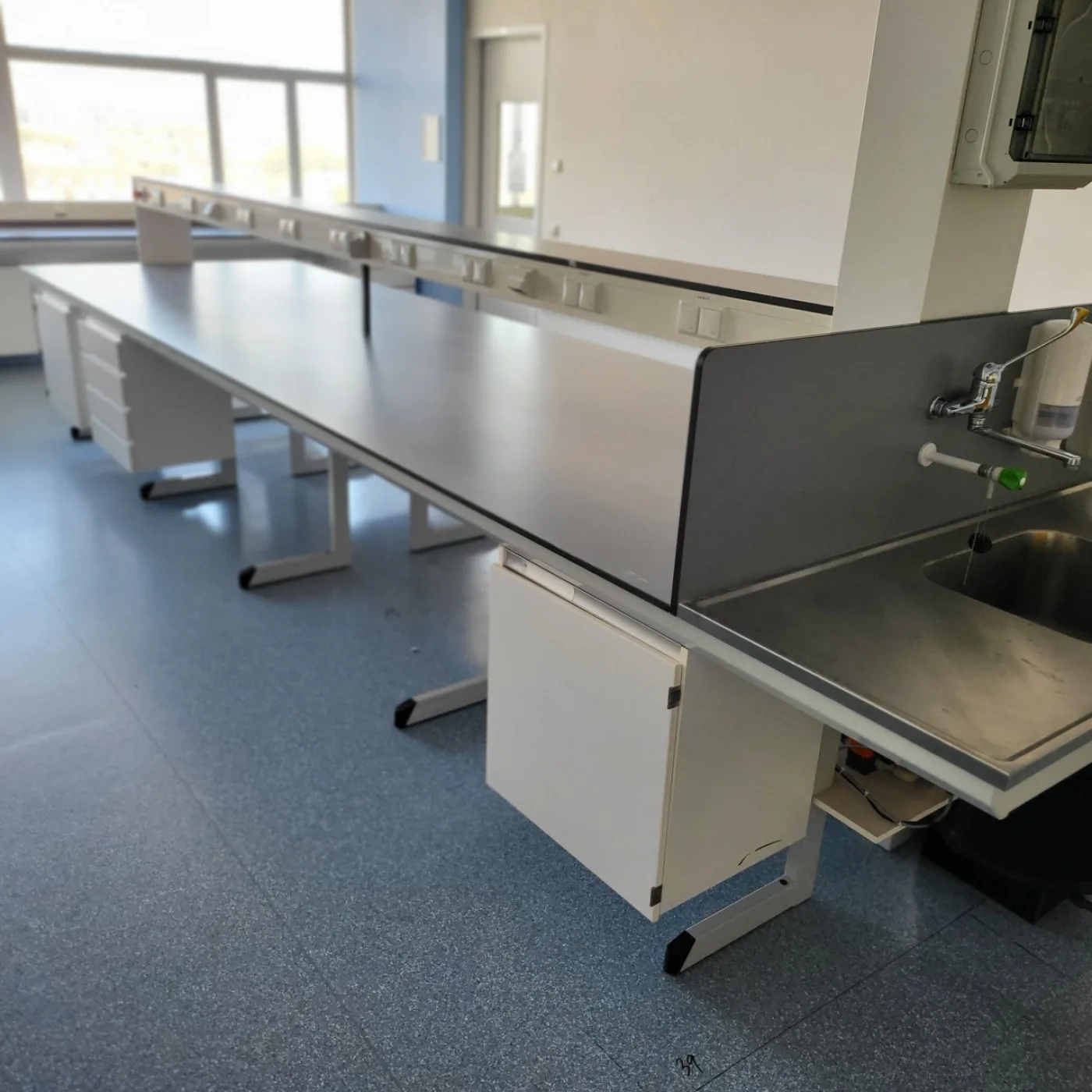 2039 – Used S+B Island Table (545 cm) (Copy) (Copy) (Copy) - 3