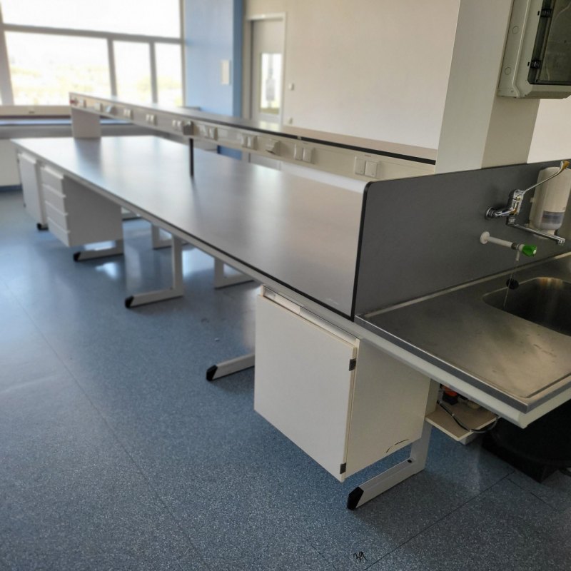 2039 – Used S+B Island Table (545 cm) (Copy) (Copy) (Copy)