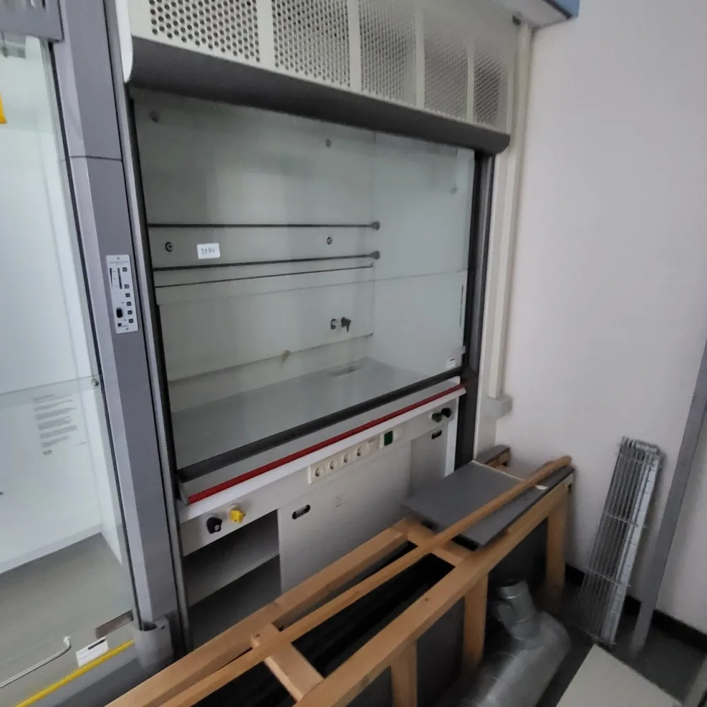 2034 - Used Interfurn Fumehood (150cm)