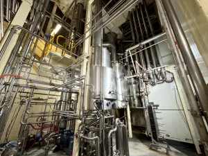 18,200kg per hour (18,744 LPH) Wiegand 3-Effect TVR Evaporator Concentrator Plant with Finisher