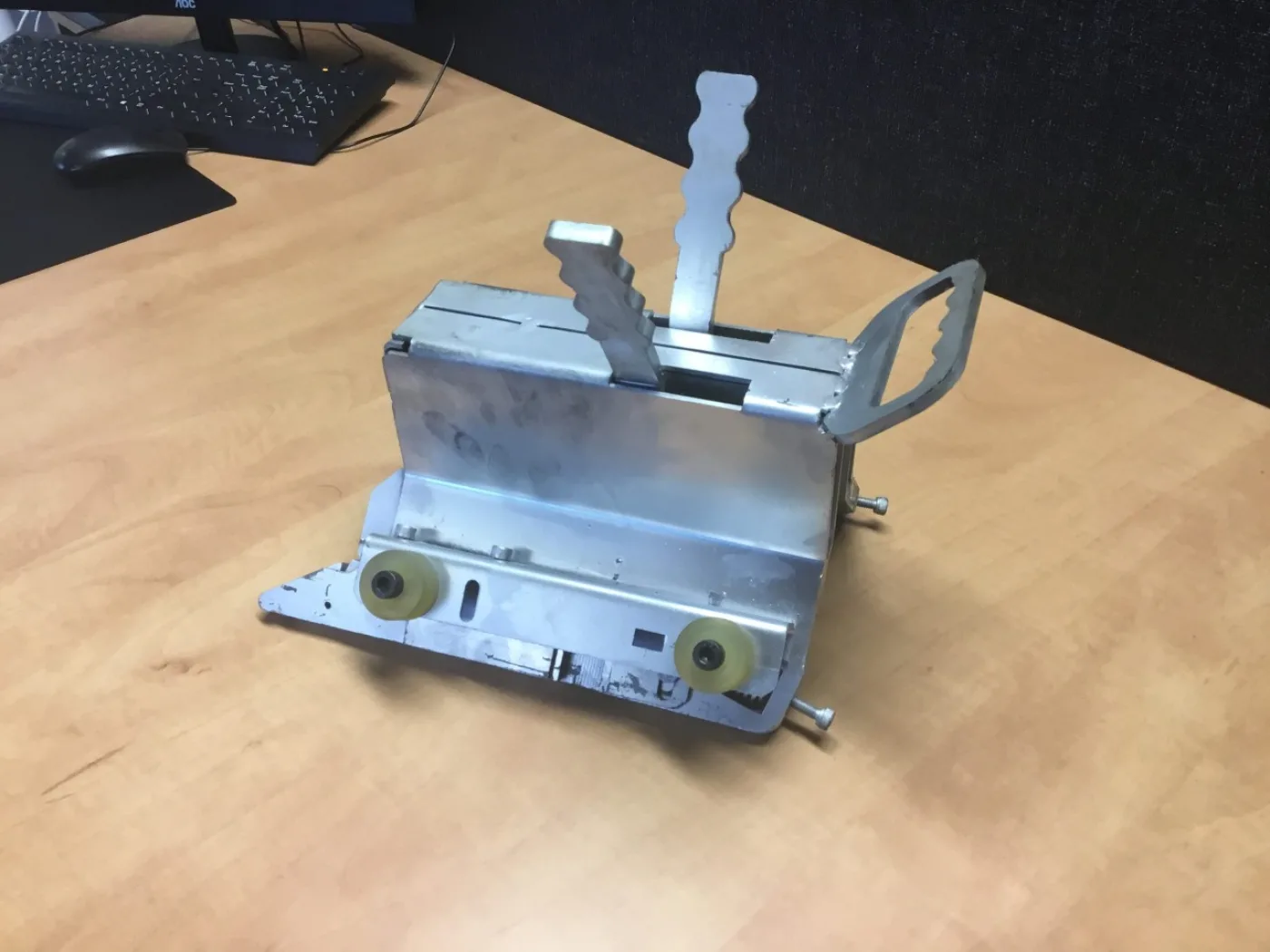 Pilot Guide Carriage Compatible With RAS Ductseamers & Ductzippers - WNS - W. Neal Services Ltd - 3