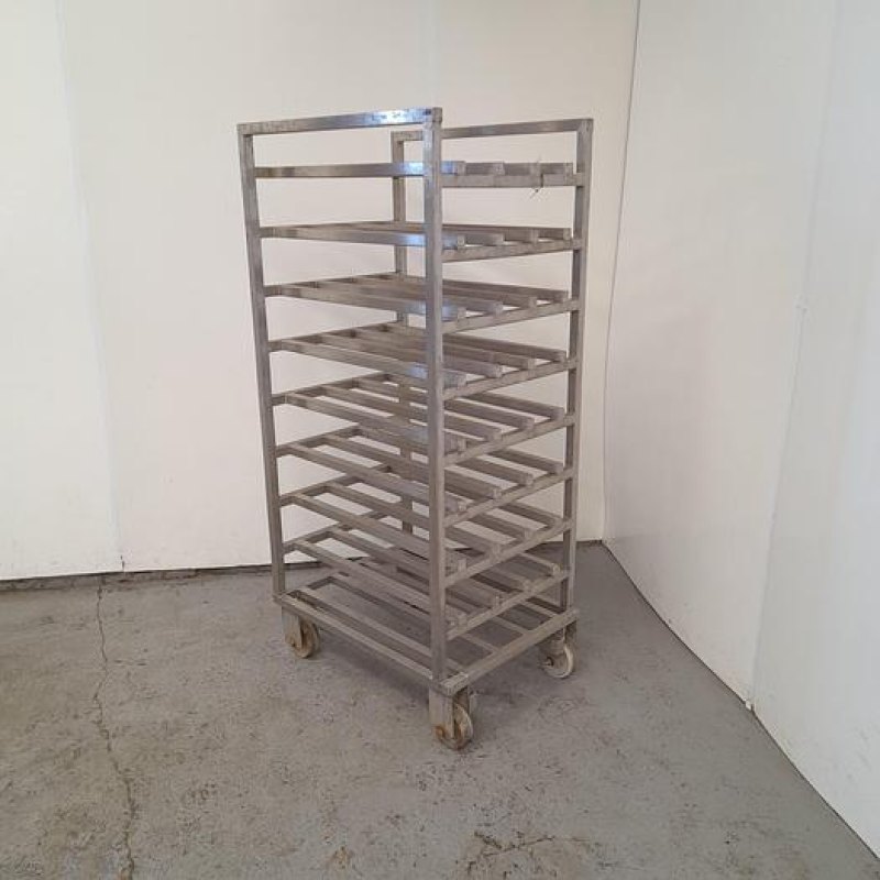 Tray Racking
