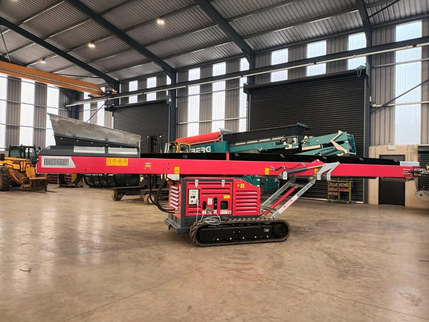 Metberg T3030 Tracked Stockpiling Conveyor - 3