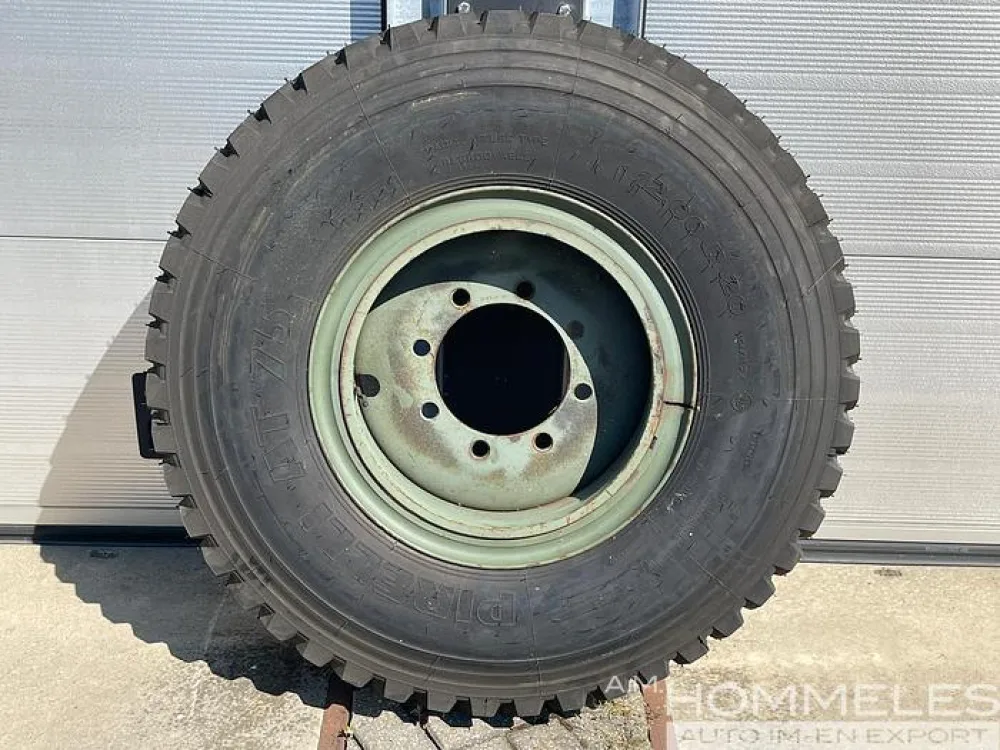 Pirelli AT75 12.00R20