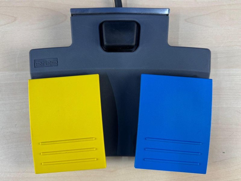 ERBE Ref 20189-350 two-pedal foot switch for VIO 3, VIO 3n and VIO seal YOM: 2020