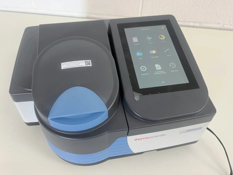 Thermo GENESYS 50 UV-Vis Spectrometer