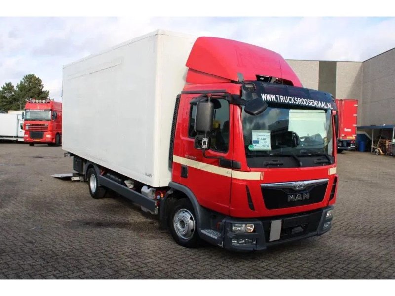 MAN Tgl 8.220 + Manual + Euro 6 + Lift