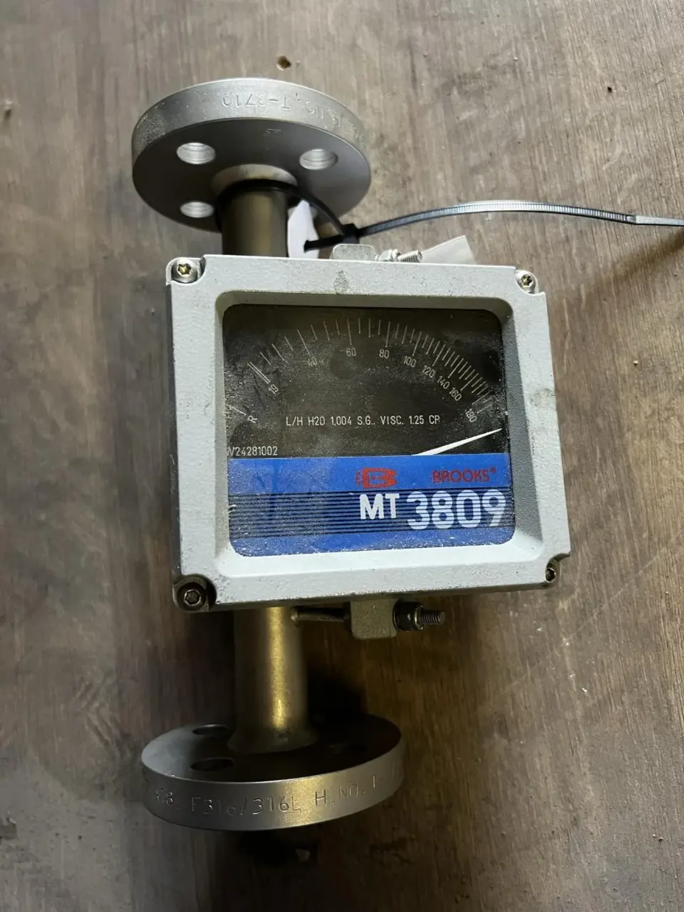 FLOW METERS C9577 - 3