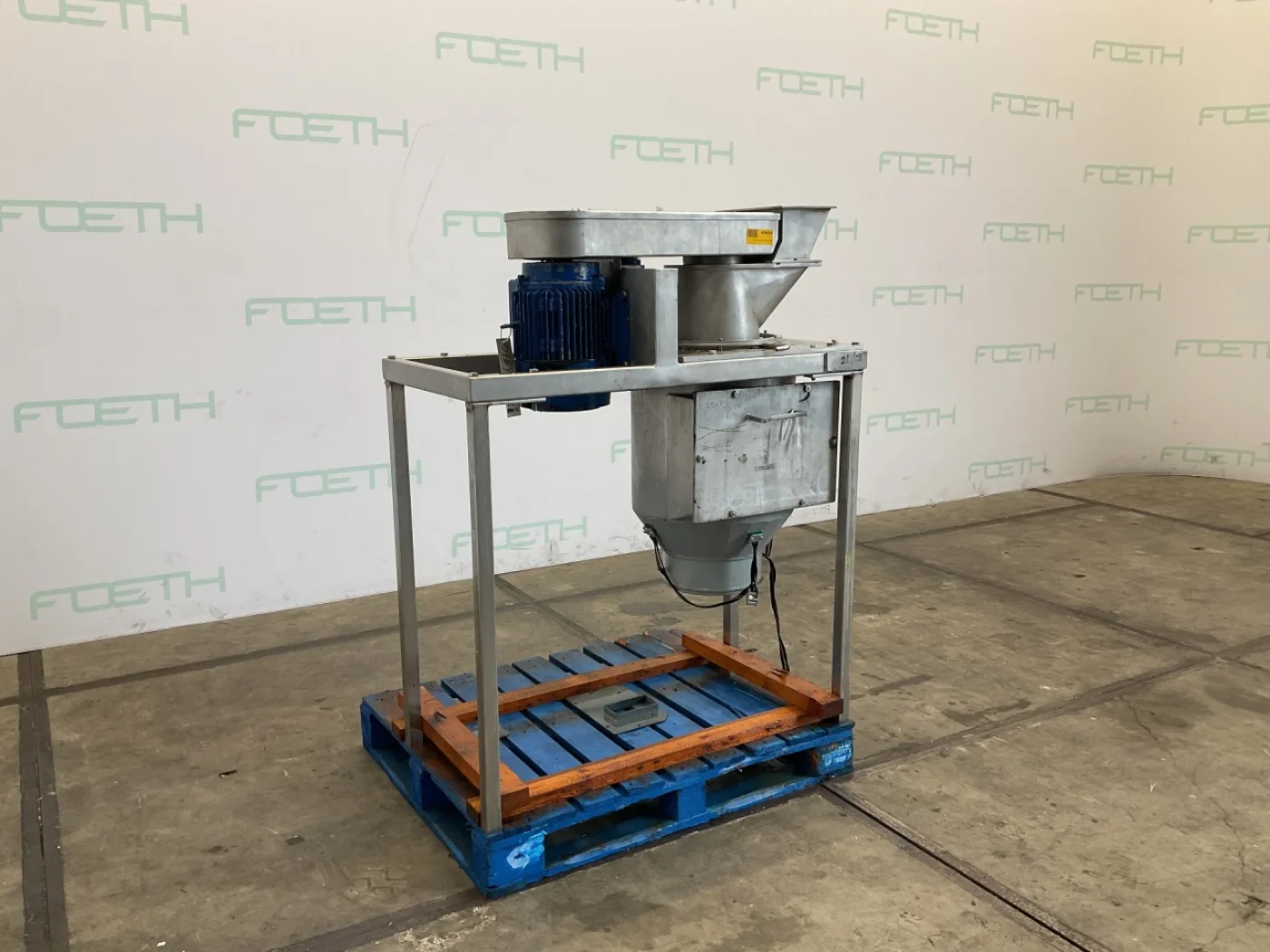 Kek Kemutec - Sieve granulator - 1