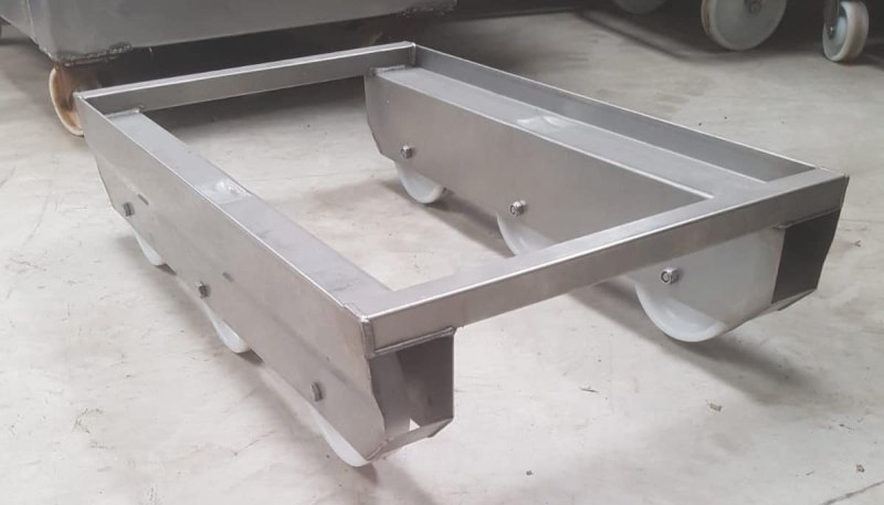 Carts, Euro containers