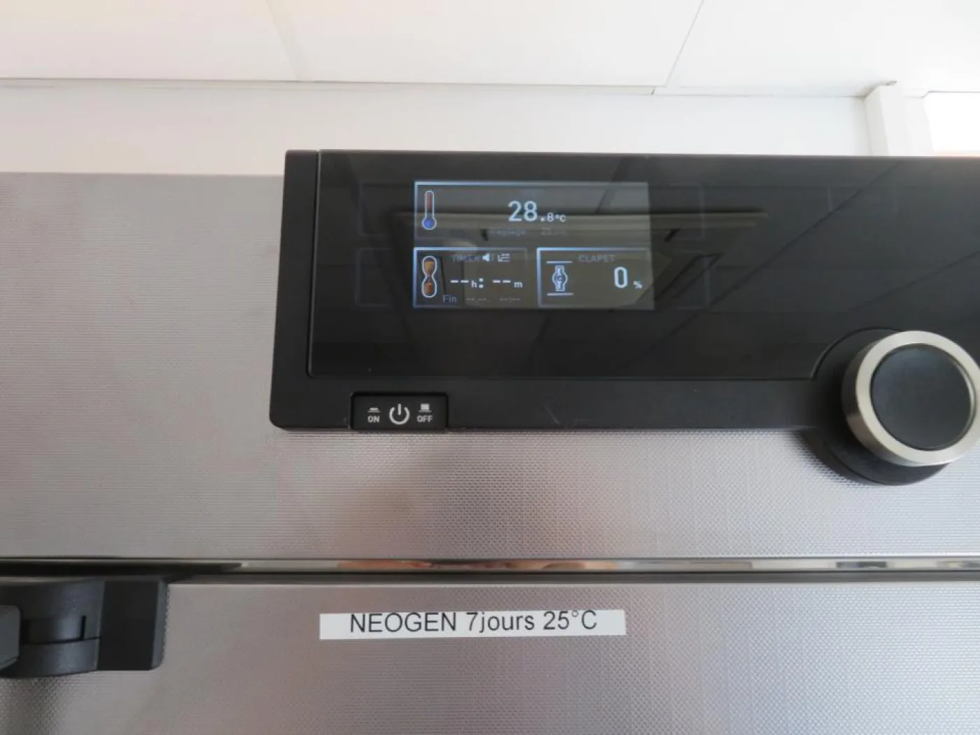 Memmert GmbH and Co. KG Memmert GmbH and Co. KG IN260 Laboratory Incubator- R and D - 4