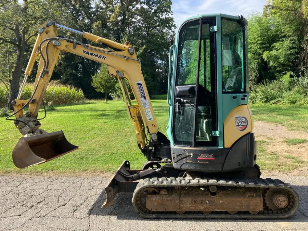 Yanmar - VIO 25-4