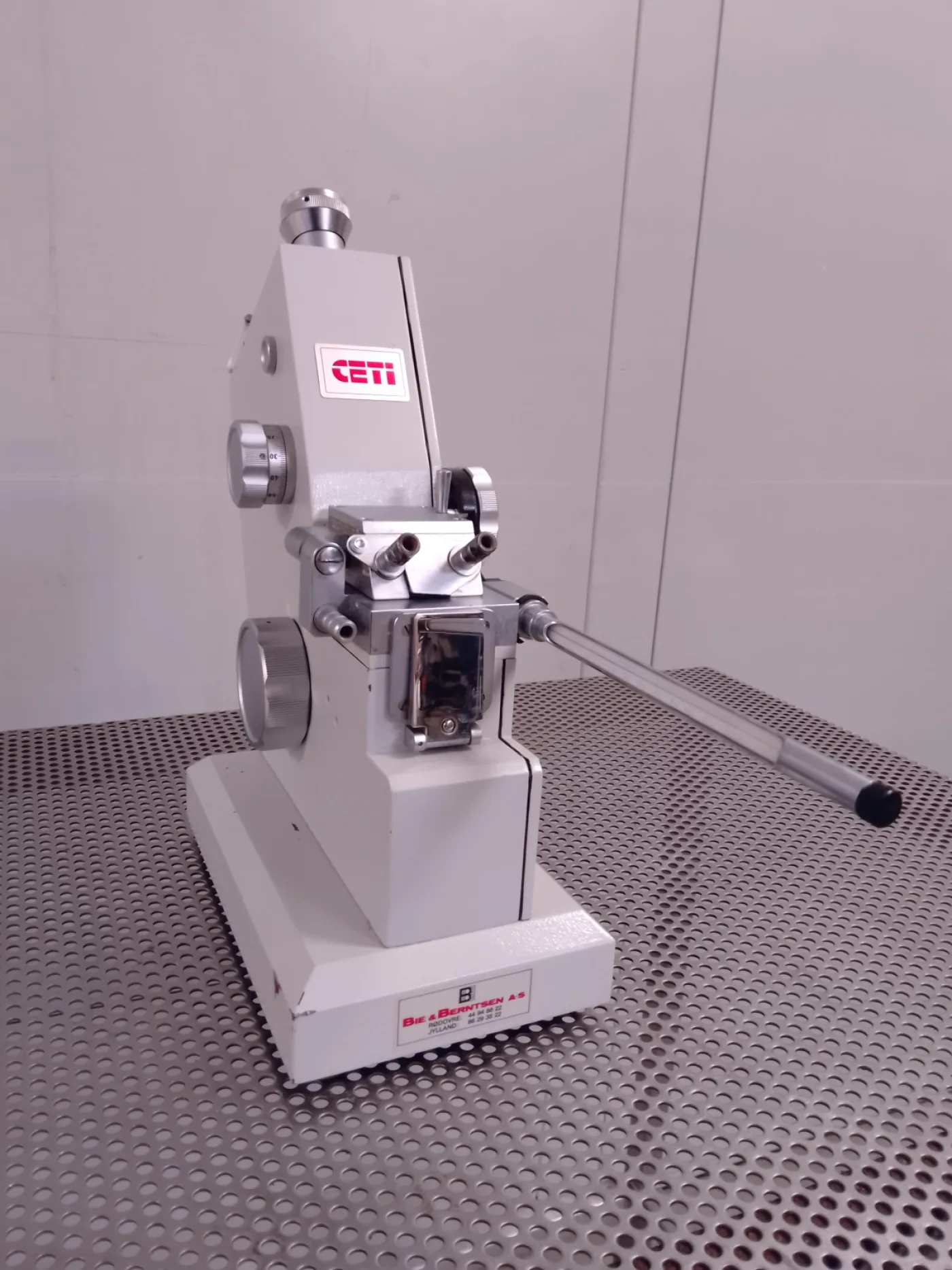 RIFRATTOMETRO DI ABBE – CETI - 2
