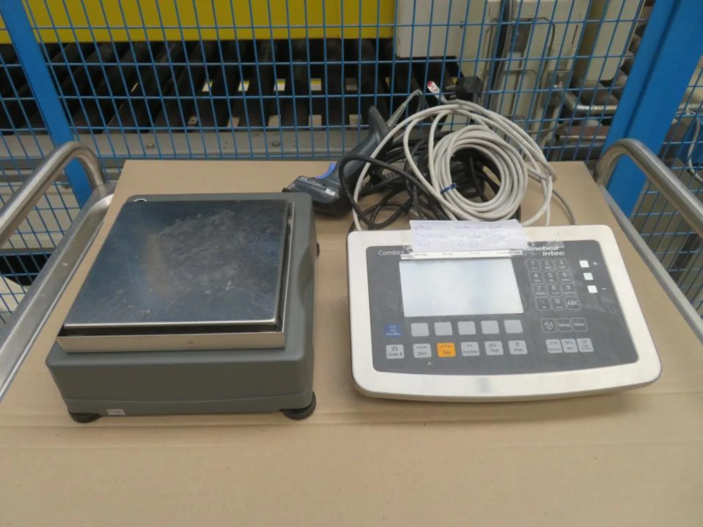 Minebea Intec Bovenden GmbH Minebea Intec Combics 3 ISBBP 6 HCE Scale with Weighing Indicator- Produktion Line - 8