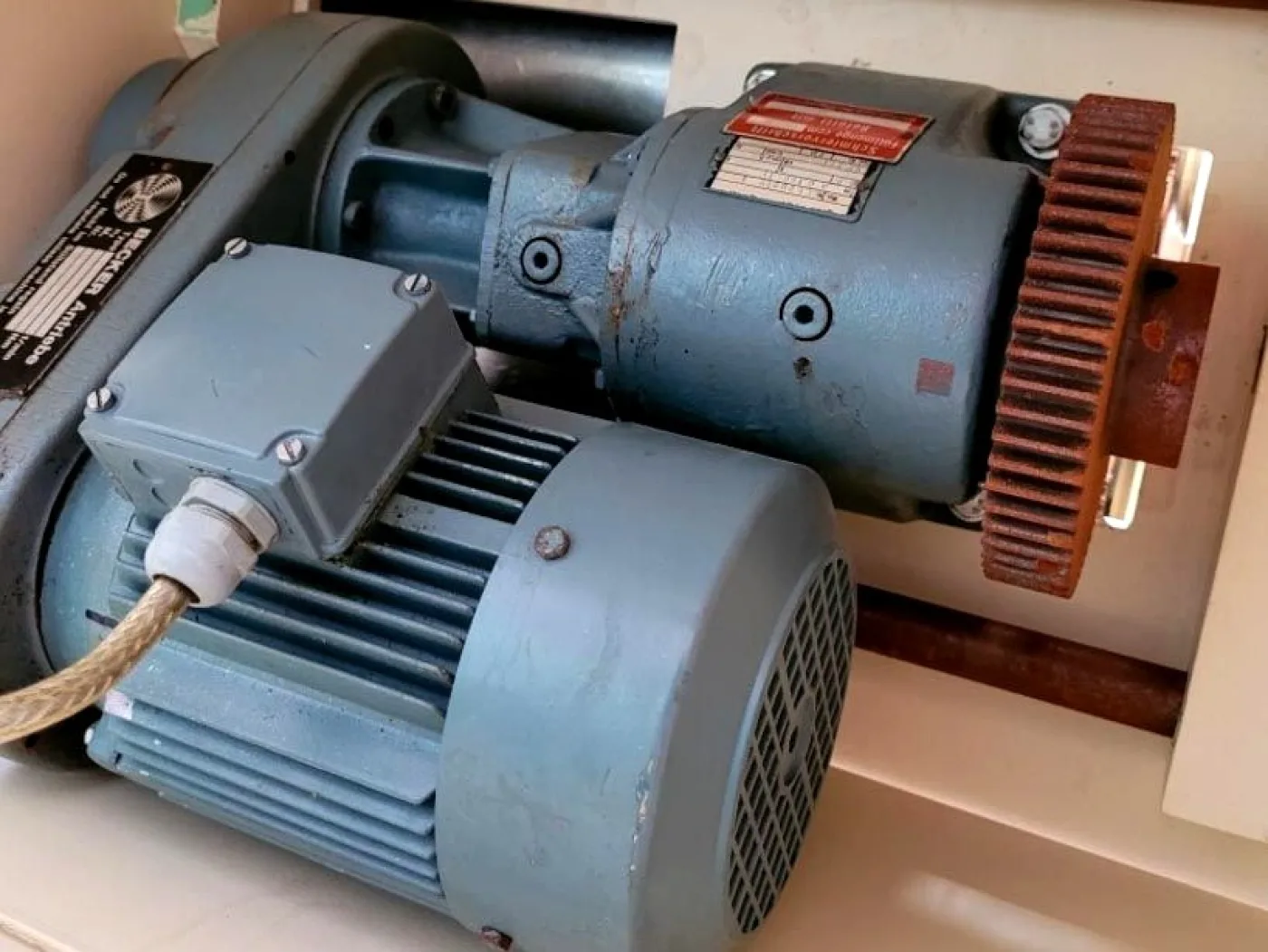 Apex 114 DW-SF - Hammer Mill - 3
