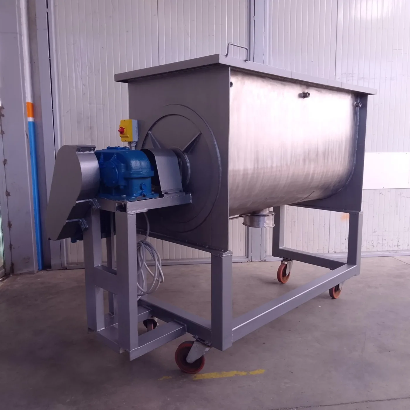 MESCOLATORE A DOPPIA ELICA - 3