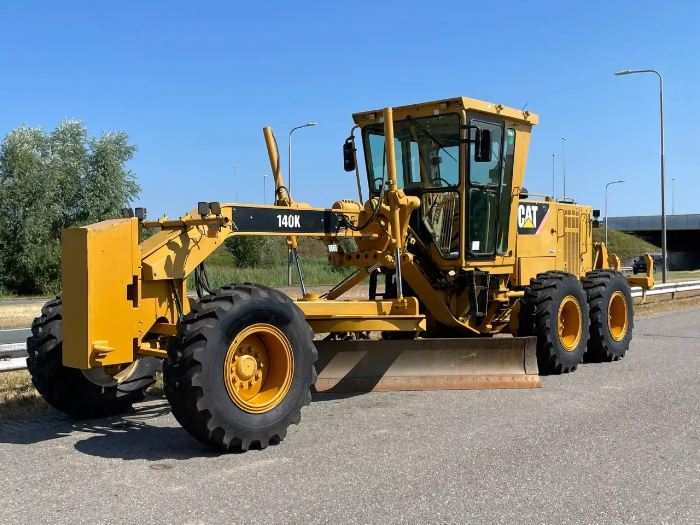 Caterpillar 140K - 2