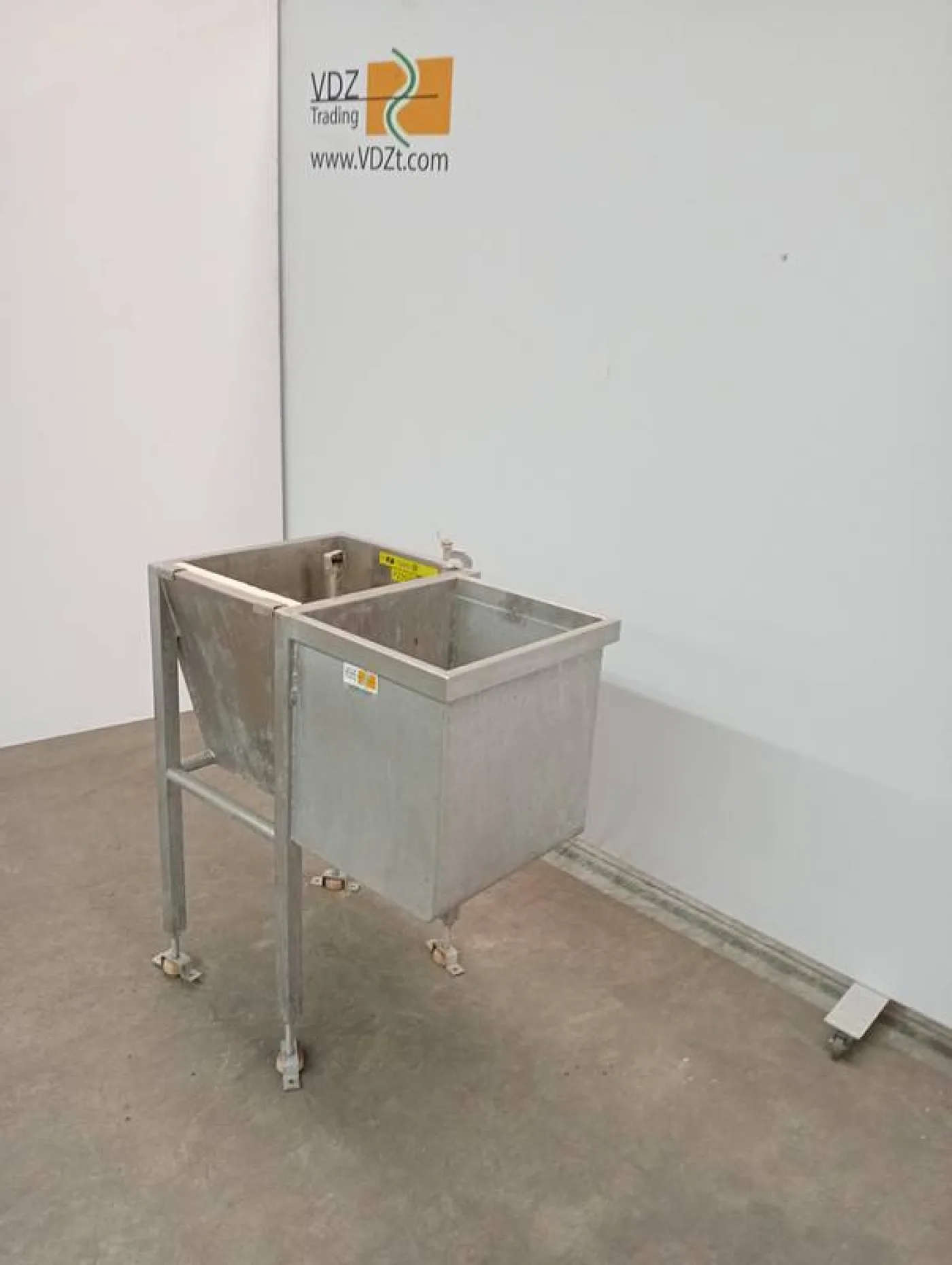 Wash bassin and sterilizer - 3