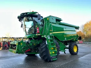 John Deere - T670 HM &amp; 730X HEADER