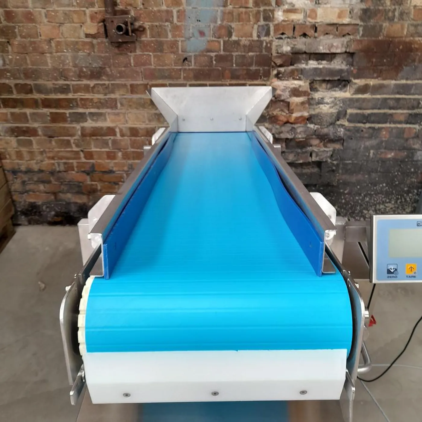 Sharp Incline Conveyor System with Scales - 4