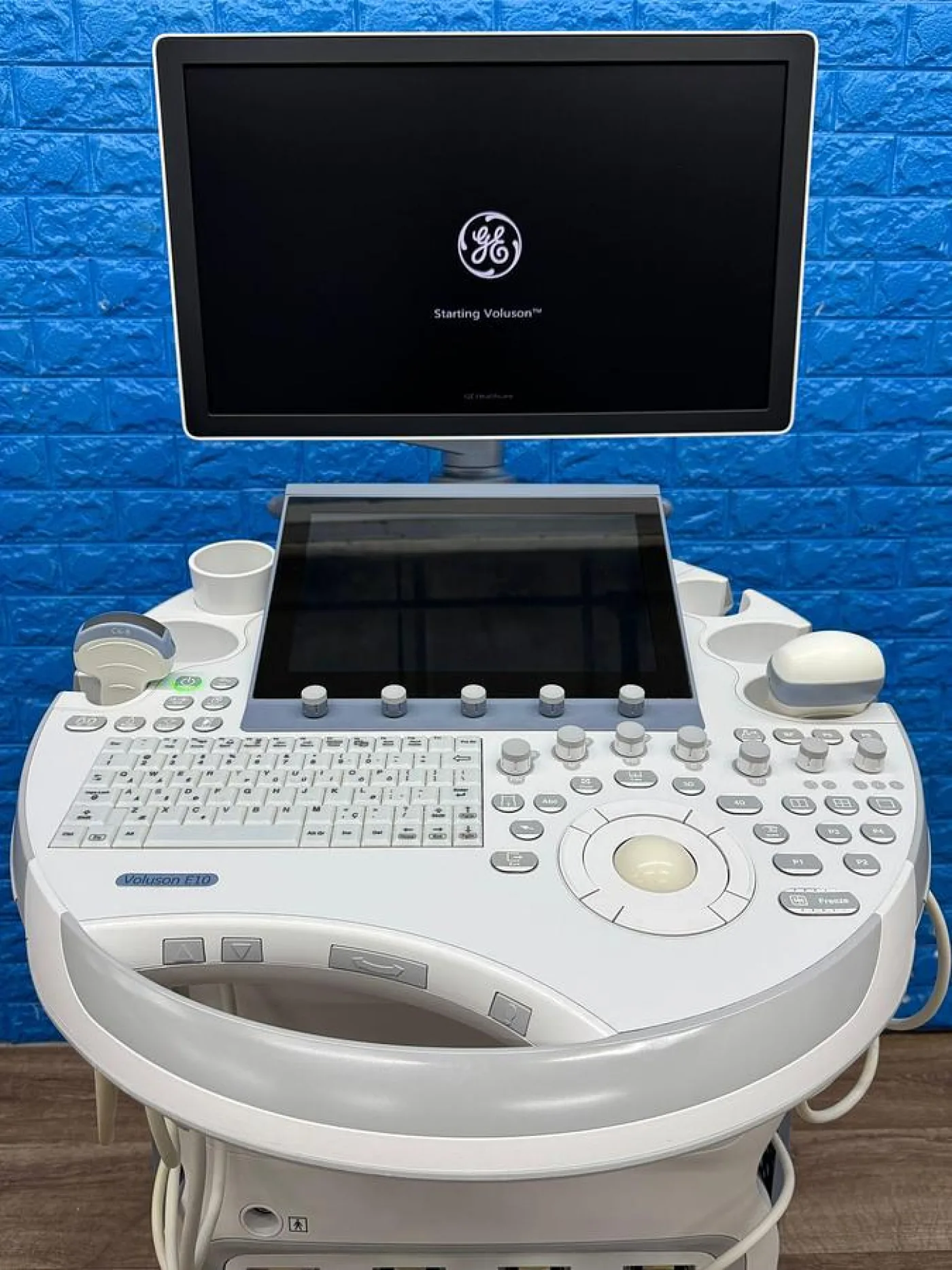 GE Voluson E10 Ultrasound YOM: 2015 - 4