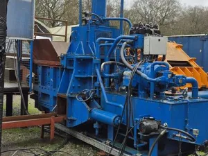 Harris TGS 25 Baler