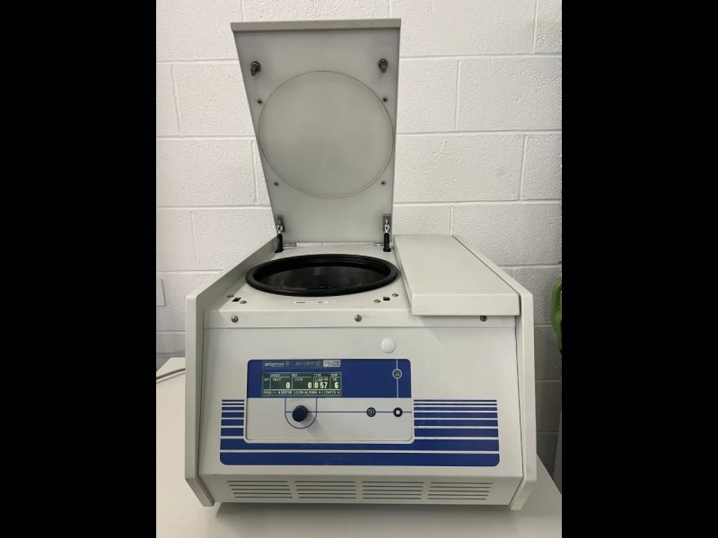 Sigma 3K30C Refrigerated Centrifuge