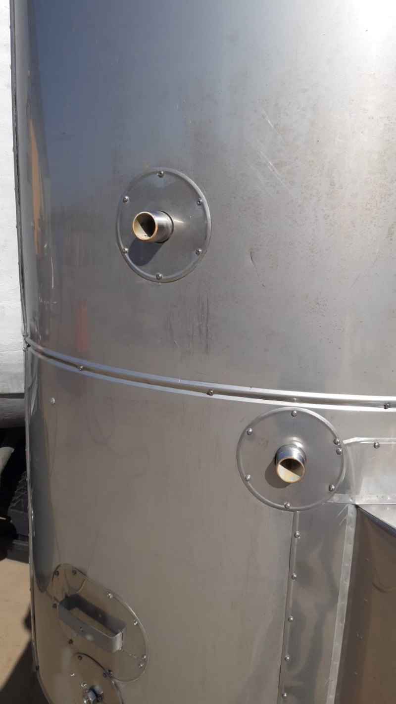 STAINLESS STEEL TANK CAPACITY LITERS 3000 (HL 30) ABOUT STORAGE MODEL WITH TOTAL INSULATION, SECOND-HAND EQUIPMENT
