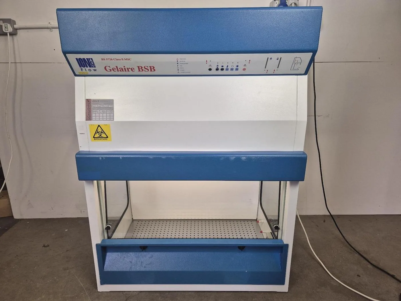 ICN Biomedicals Flow Gelaire BSB Class 2 Safety Cabinet - 6