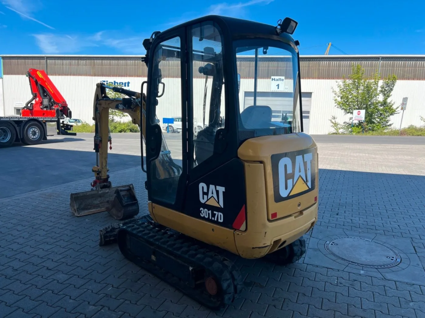Cat 301.7D / 2015 / nur 1.912h / - 7