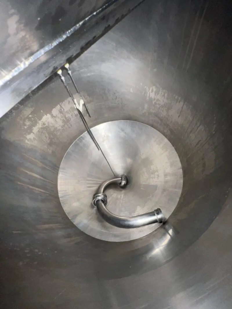 STAINLESS STEEL TANK 300 LITERS