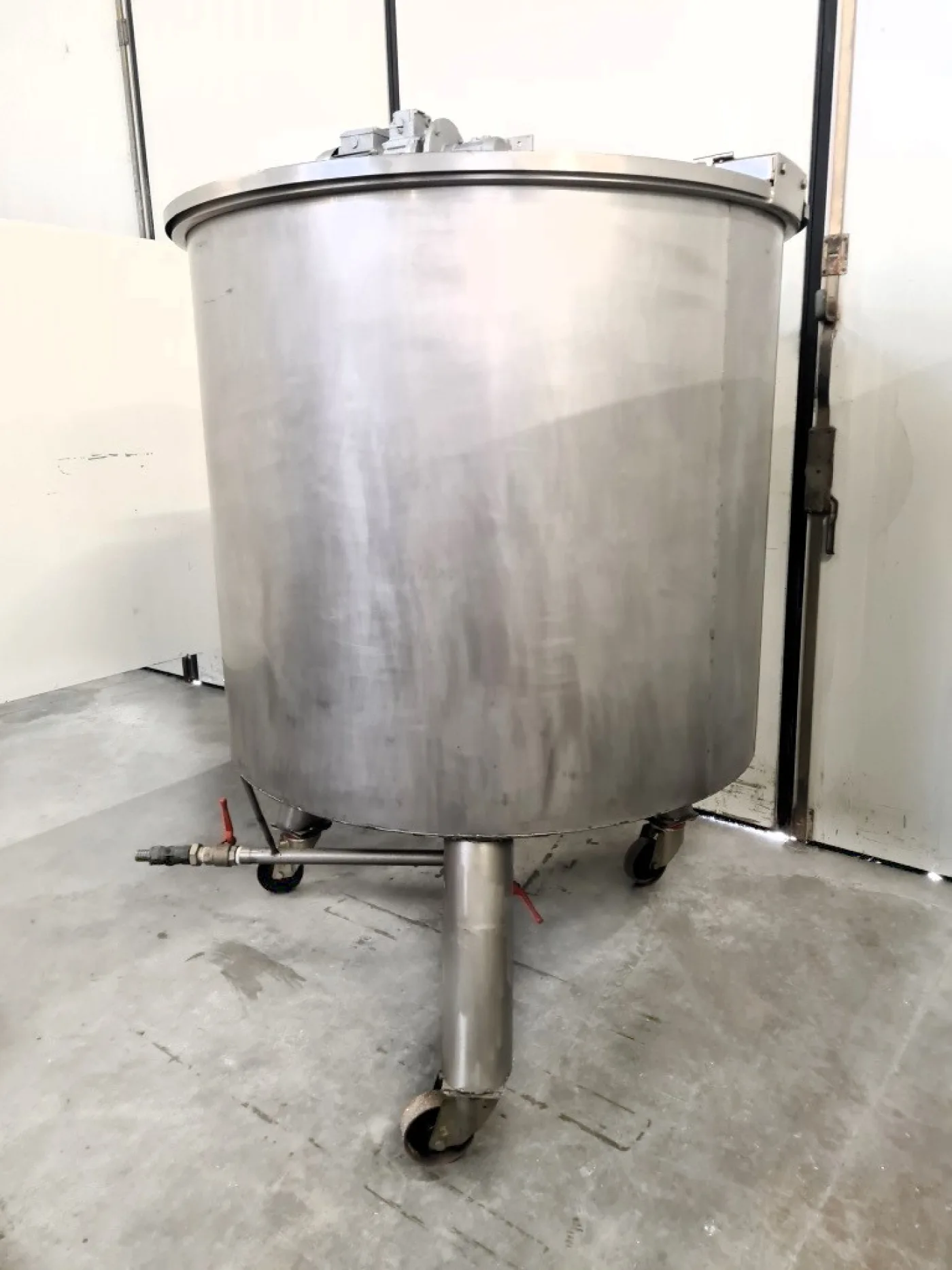 DISSOLUTORE CARRELLATO – MOD. 1500 LT - 1