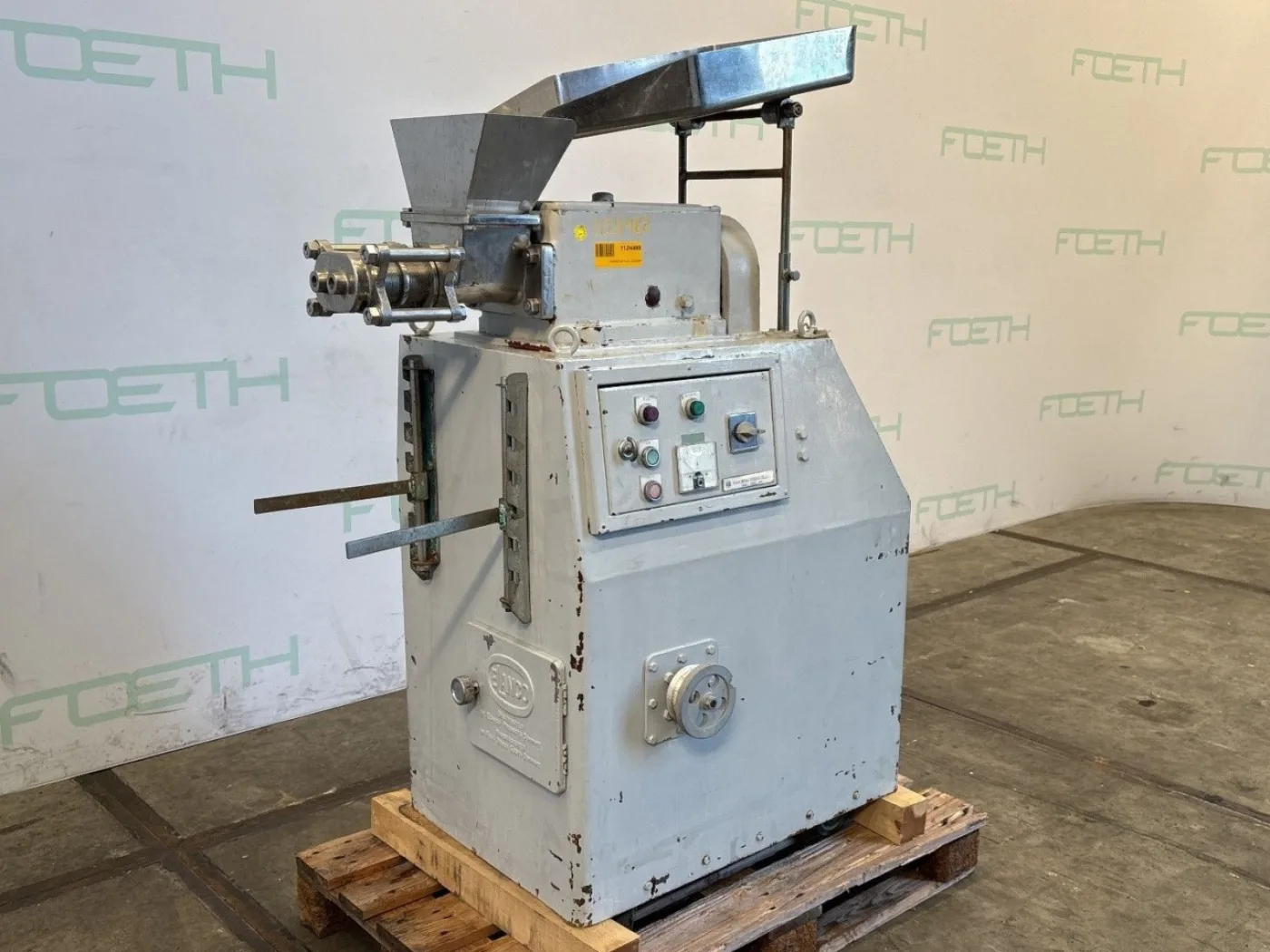 Elanco - Roll compactor - 2