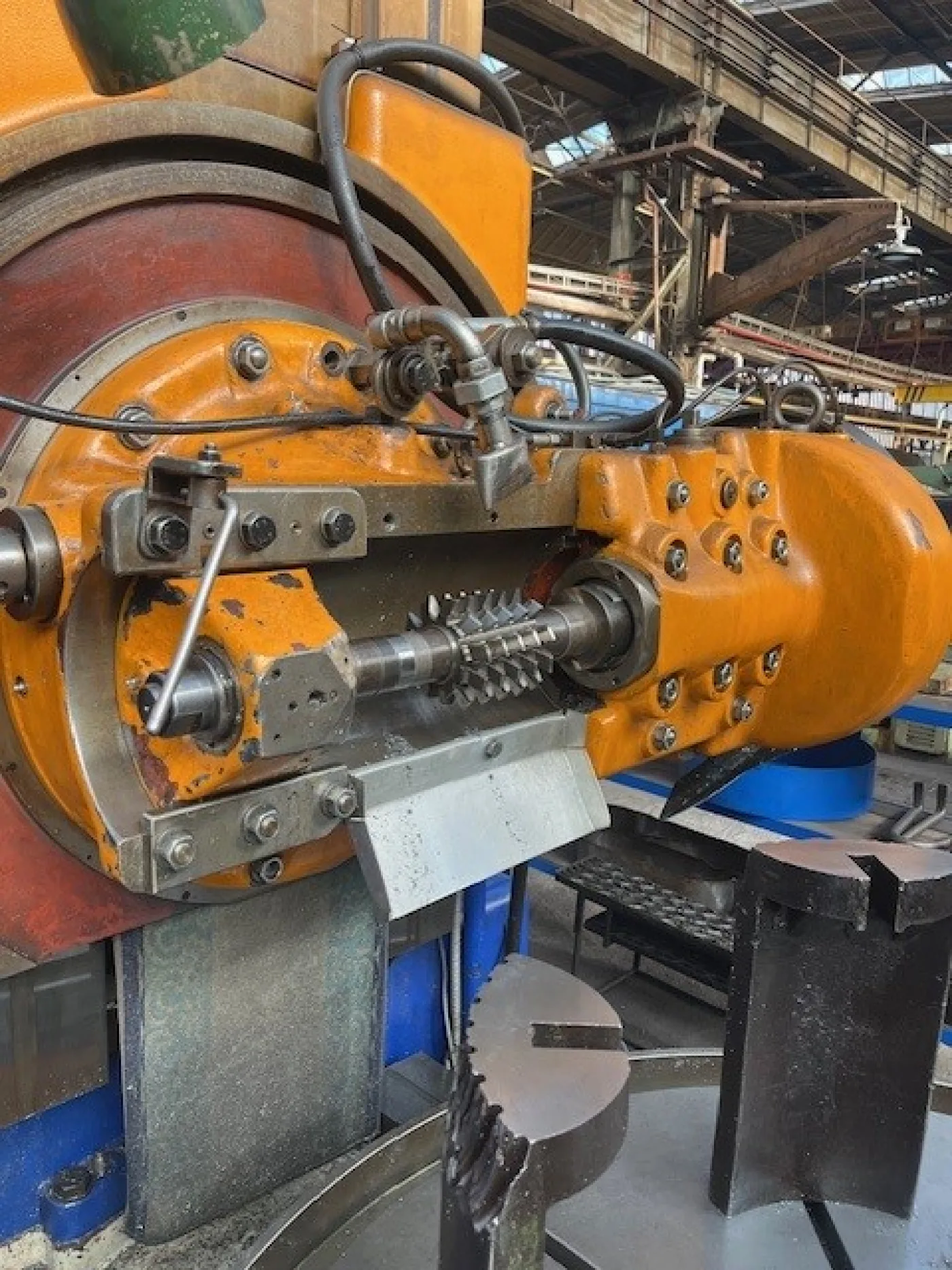 Gear Hobbing Machine – TOS FO16 - 3
