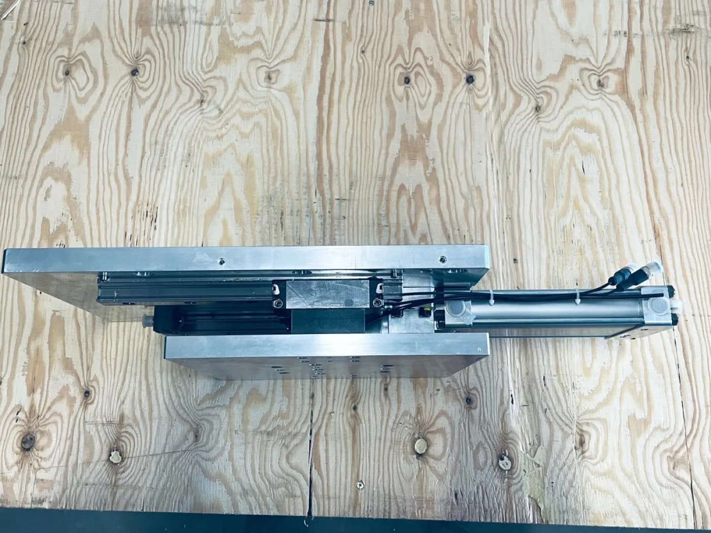 Tünkers Pneumatische Lineareinheit LE100-150 VRL SB T02 - 6