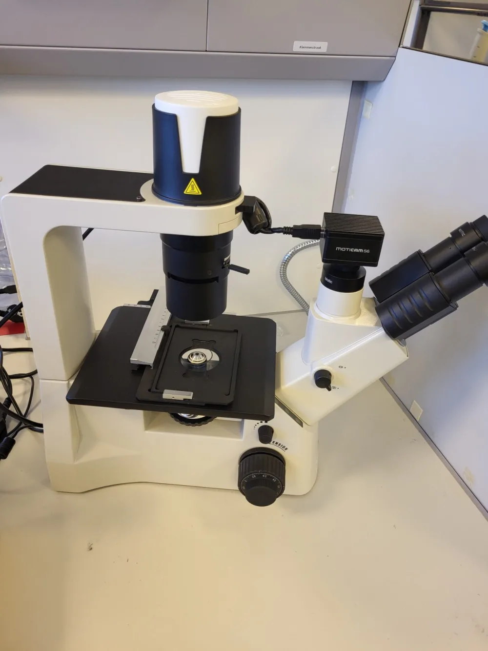 2445 - Used Motic AE2000 TRI Microscope with Moticam S6 Camera